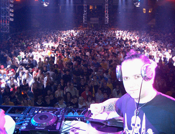 Dylan image for track Droppin' Science Volume 11 3