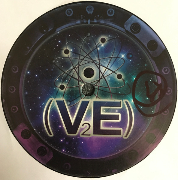 Dizzle / Invasion by Vital Elements And Ruffride - 12", UK. 2011. Electronic/Drum n Bass Very Good Plus (VG+) Generic - vinyl For Sale in Nottingham. - 2