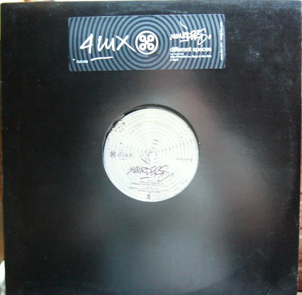 Different Spaces Remixes by Flowriders - 12", Netherlands. 2003. Electronic/Breakbeat, Future Jazz, Downtempo Mint (M) Mint (M) vinyl Nottingham.